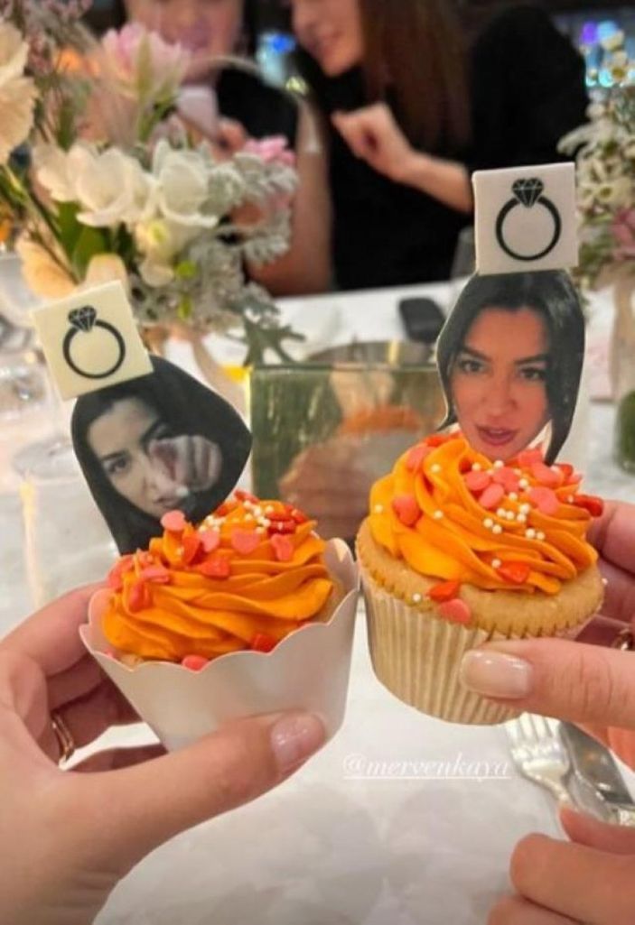 Hakan Ural ve Sibel Can'ın oğlu Engincan evlilik yolunda ilk adımı attı! Müstakbel gelin güzelliğiyle büyüledi