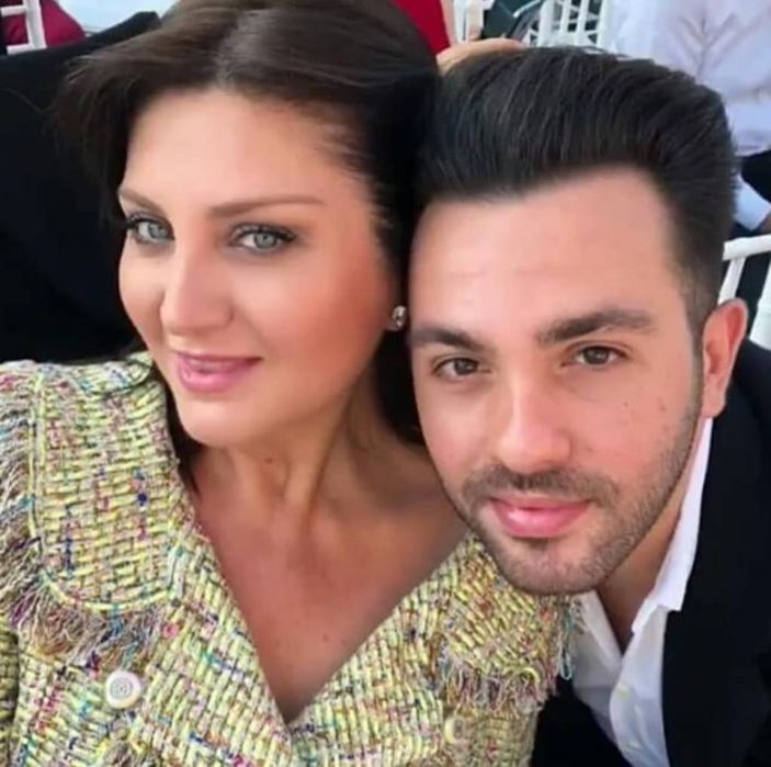 Hakan Ural ve Sibel Can'ın oğlu Engincan evlilik yolunda ilk adımı attı! Müstakbel gelin güzelliğiyle büyüledi