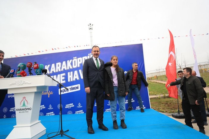 Gençlik ve Spor Bakanı Kasapoğlu, Merve Akpınar'la Şanlıurfa'da buluştu