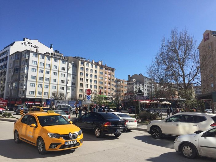 Eskişehir'deki sürücüler sıkışan trafiğe öfkelendi