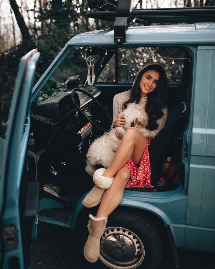 Gönül Dağı'nın Asuman'ı derin yırtmaçlı eteğiyle poz verdi, görenlerin nefesi kesildi! 'Edep yahu edep'