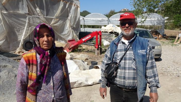 Antalya’da yaşlı çift, 81 bin lira dolandırıldı