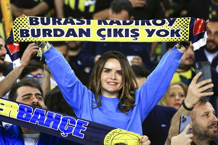Fenerbahçe, Galatasaray'ı 2 golle mağlup etti