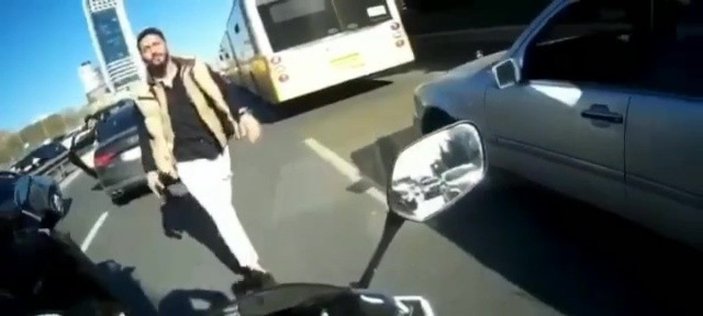 Mecidiyeköy’de kadın motor sürücüsüne taciz