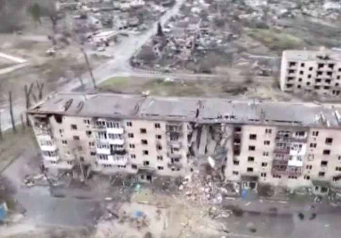 Kiev'deki Gorenka köyü yıkıma uğradı