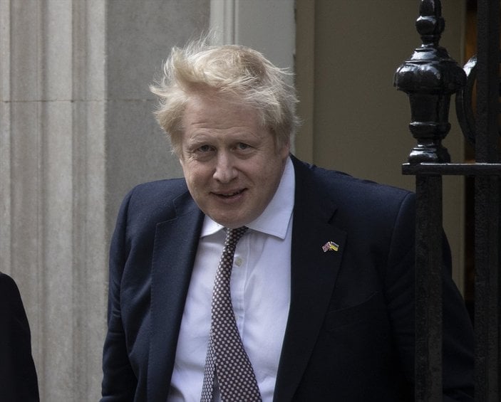 Koronavirüs kurallarını ihlal eden Boris Johnson'a para cezası