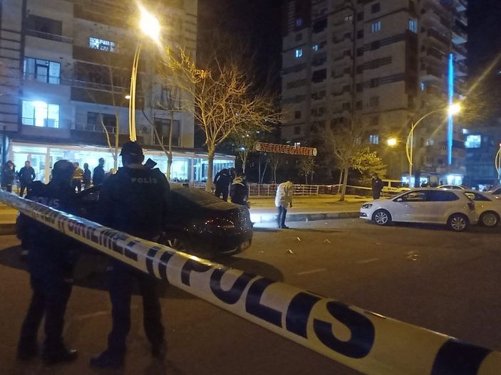 Diyarbakır’da kahvehaneye düzenlenen silahlı saldırıyla ilgili 3 gözaltı