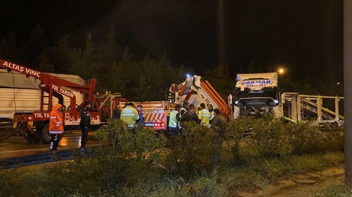 Osmaniye'de zincirleme kaza: 3'ü polis 5 yaralı
