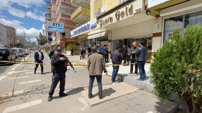 Diyarbakır’da kuyumcu dükkanında silahlı saldırı