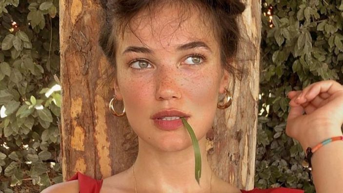 Pınar Deniz'in mini şortu Savcı Ilgaz'ı fena kıskandıracak! 'Çok açma bence Ceylin..'