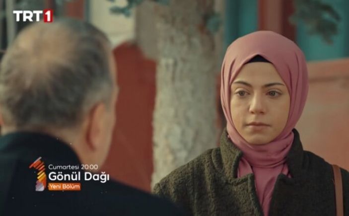 Gönül Dağı'nın Zeynep'i dekolteli pozları ve yemyeşil gözleriyle akılları baştan aldı! 'Sen ne güzelmişsin'