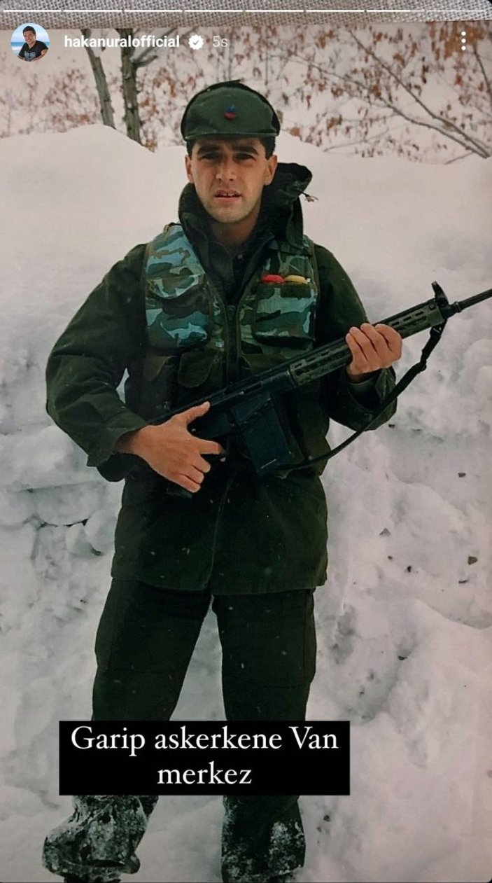 Sibel Can'ın eski eşi Hakan Ural askerlik fotoğrafını paylaştı, sosyal medya yıkıldı! 'Bu ne yakışıklılık be'