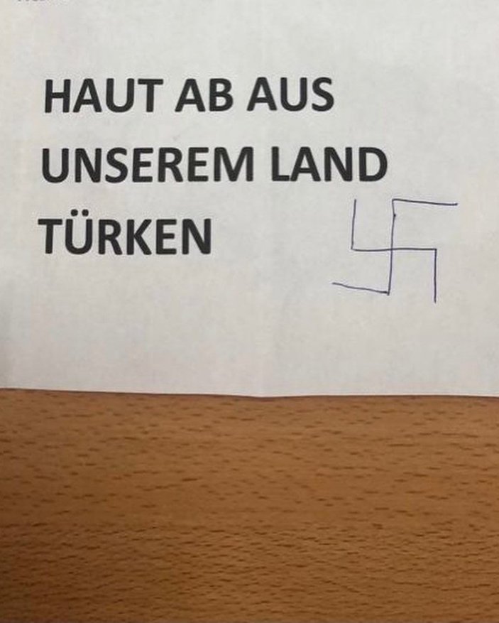 Almanya'da bir camiye ırkçı saldırı gerçekleştirildi