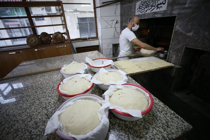 Trabzon'un Vakfıkebir ekmeği 1,5 asırlık lezzet olarak yerini koruyor