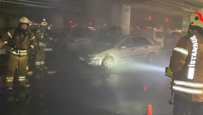 Büyük Çamlıca Camii otoparkında yangın