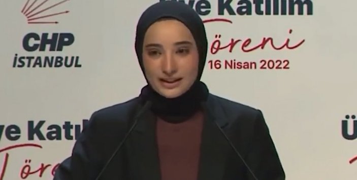 CHP'ye üye olan genç üniversiteliden Kemal Kılıçdaroğlu'na 'başörtüsü' övgüsü