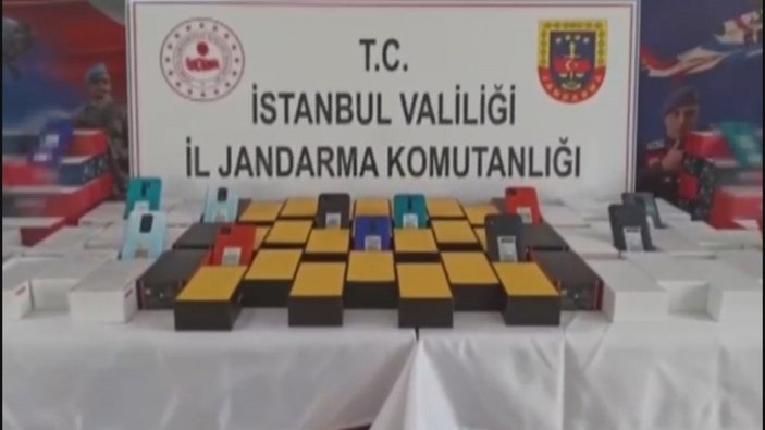 İstanbul’da kaçak cep telefon operasyonu: 4 şüpheli gözaltında