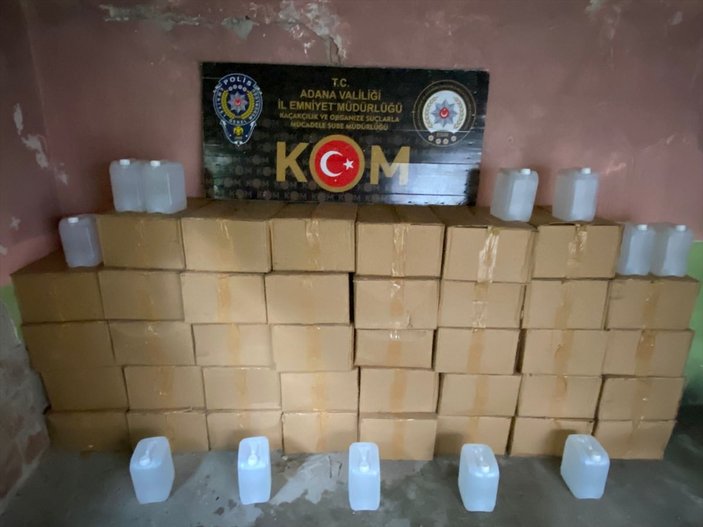 Adana'da 1200 litre kaçak etil alkol ele geçirildi
