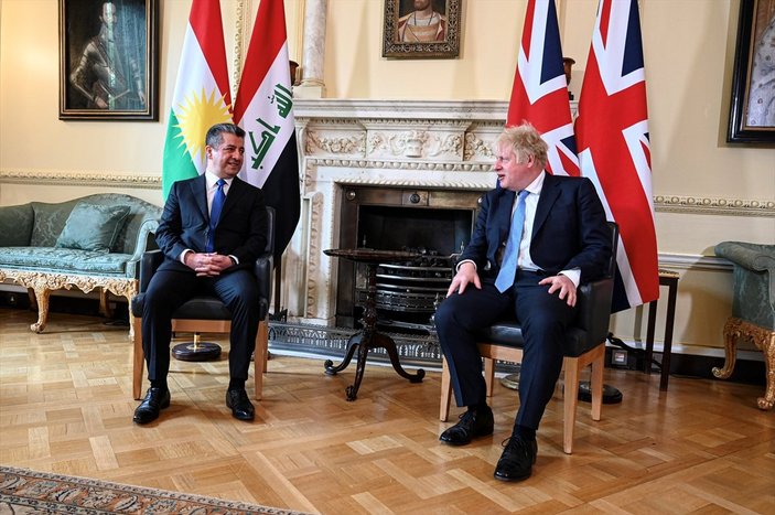 İngiltere Başbakanı Johnson, IKBY Başbakanı Barzani'yle görüştü