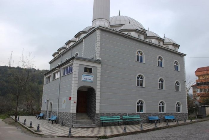 Sinop'ta bir kişi, camide namaz kıldığı sırada hayatını kaybetti