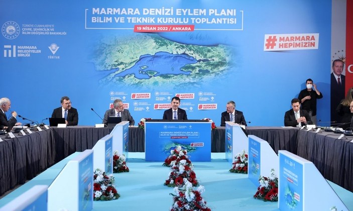 Murat Kurum: Marmara Denizi'nde müsilaja rastlanmadı