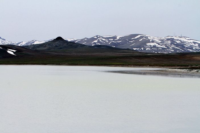 d Van'da tamamen kuruyan Tuz Gölü, yeniden su tuttu