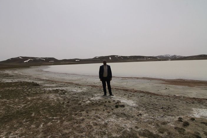 d Van'da tamamen kuruyan Tuz Gölü, yeniden su tuttu