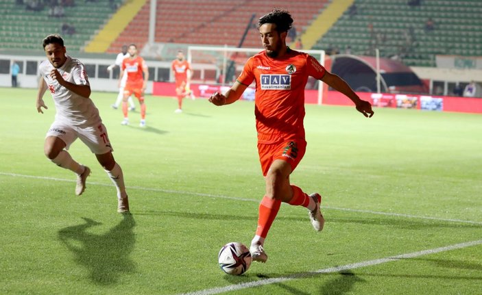 Ziraat Türkiye Kupası Yarı Final maçında Sivasspor Alanyaspor'u ilk maçta yendi