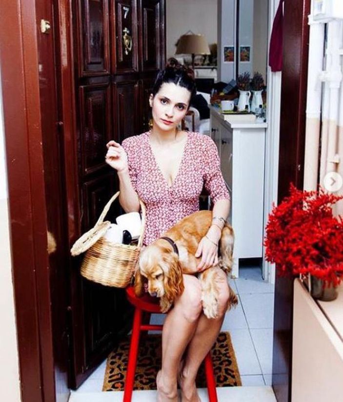 Kaderimin Oyunu'nun Helin'i Meriç Aral ipli bluzuyla tansiyon yükseltti! 'İsmail Abi görmesin'