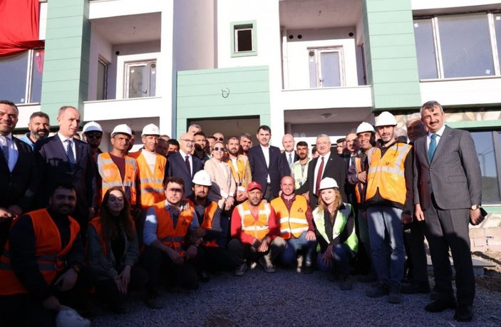 Murat Kurum: İzmir'de 13 bin 500 konut inşa edildi