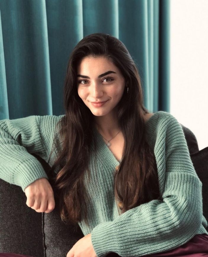 Kuruluş'un Bala Hatun'u omzundan kayan hırkasıyla Osman Bey'i çatlattı! 'Seni böyle oba görmesin'