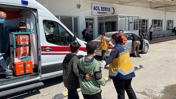 Adıyaman'daki ortaokulda öğrenciler tuz ruhu ile zehirlendi