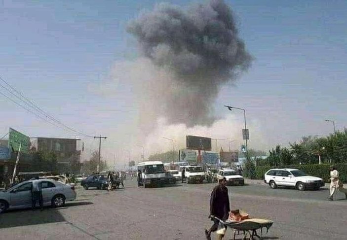 Afganistan'da camide patlama: Ölü ve yaralılar var