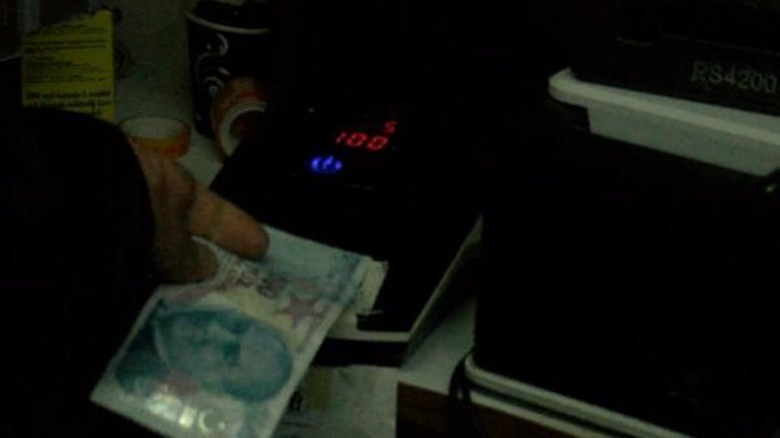 Esenyurt’ta yabancı uyruklu kadının sahte para oyununu dükkan sahibi bozdu