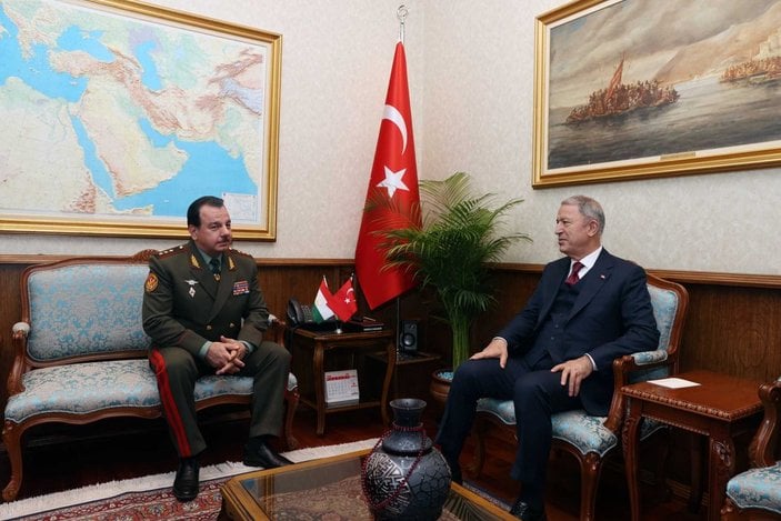 Hulusi Akar, Tacikistan Savunma Bakanı ile bir araya geldi