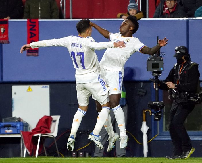 Real Madrid şampiyonluğa koşuyor