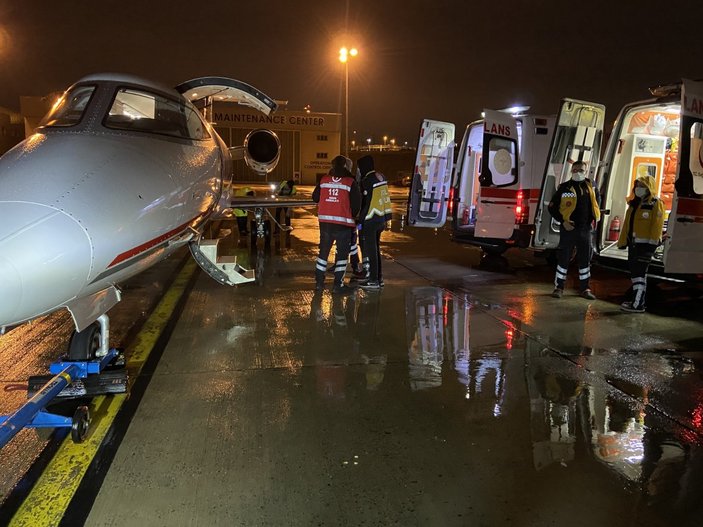 Fas ve Mısır'daki iki Türk hasta, ambulans uçakla Türkiye'ye getirildi