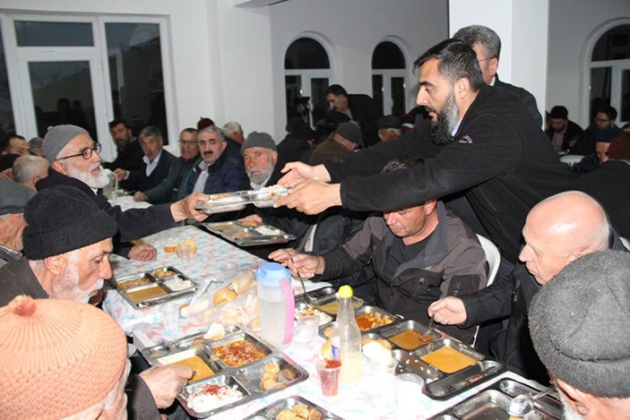 Yozgat'ta 30 yıldır tek sofrada iftar yapılan köy