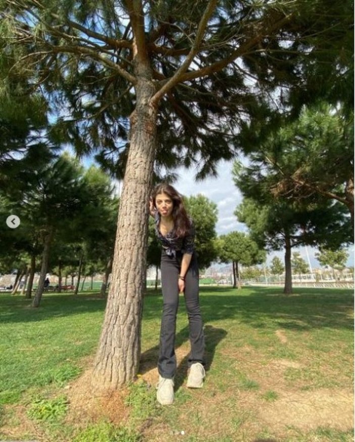 Gönül Dağı'nın Zeynep'i sere serpe çimlere uzandı, kusursuz fiziğini gözler önüne serdi! 'Tablo gibi kadınsın'