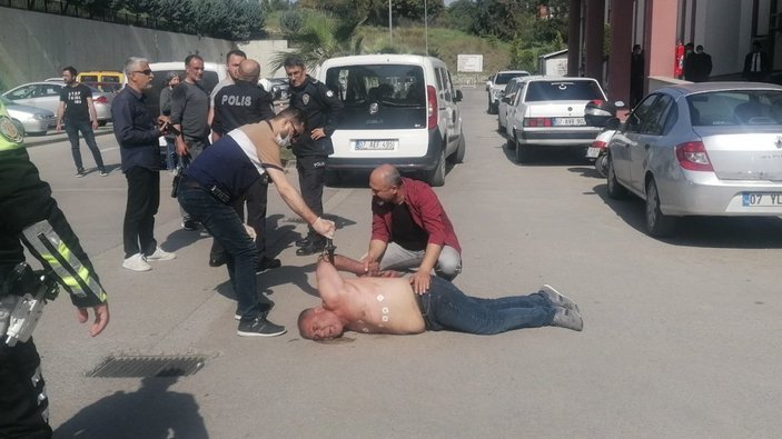 Antalya'da alkolden zehirlenen baba-oğul, güvenlik görevlisini hastanelik etti