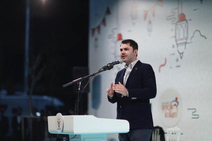 Murat Kurum, ilk defa oy kullanacak 5 bin gençle iftarda buluştu