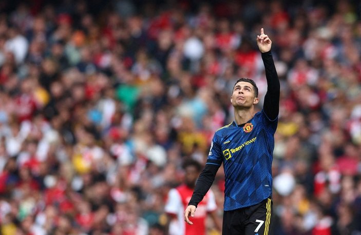 Cristiano Ronaldo attığı golü ölen oğluna adadı