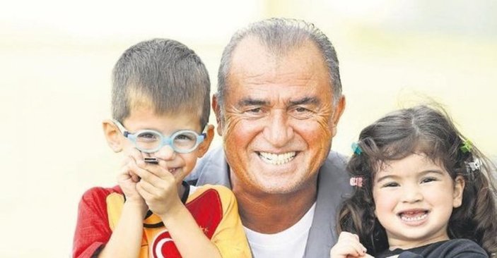 Galatasaraylıların babası Fatih Terim'e 'dede' diyen torunlarına bakın! 'Bu ne tatlılık imparator?'