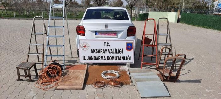 Aksaray'da hırsız düğün arabası süsü verdiği aracıyla yakalandı