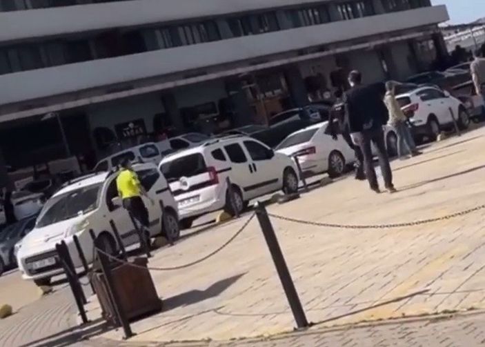 i Bursa’da gençlerin ‘kız’ kavgası