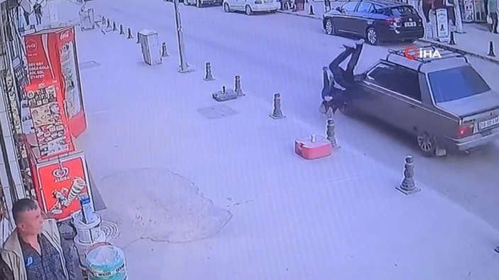 Karabük'te yolun karşısına geçen yayaya otomobil çarptı