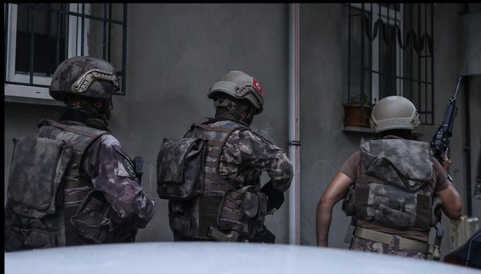 i Çanakkale'de terör örgütü MLKP'ye operasyon: 8 gözaltı