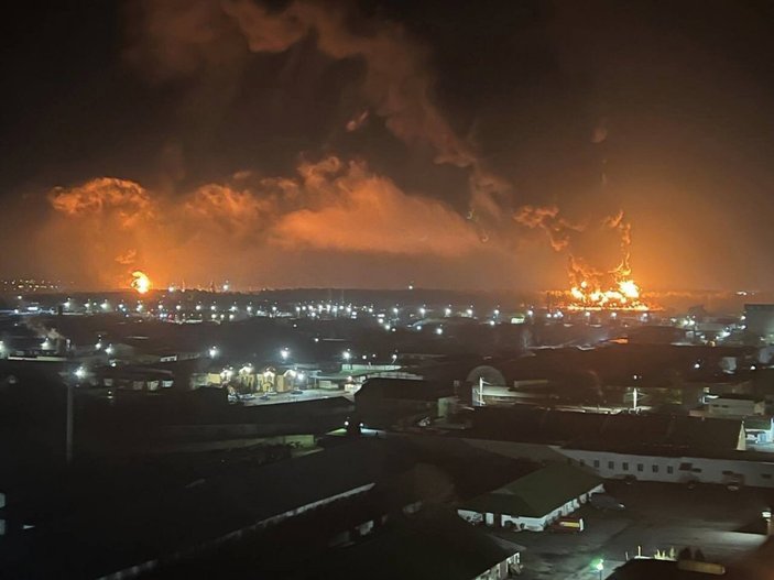 Rusya'nın petrol tesislerinde yangın