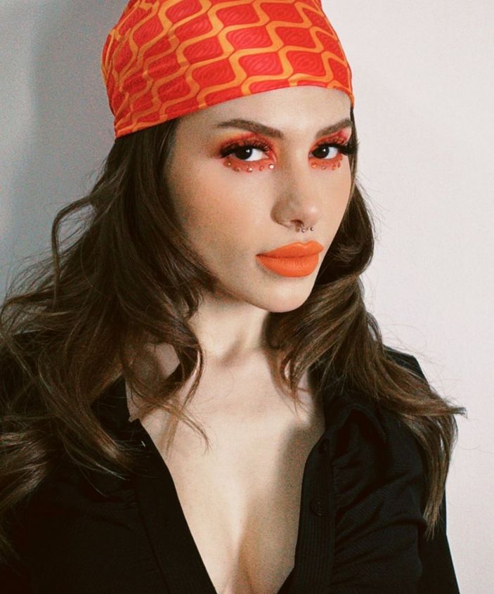 'Gözümüz gönlümüz açıldı!' Fenomen Şeyda Erdoğan dekolteyi açtı, takipçileri coştu...