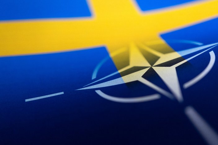 İsveç ve Finlandiya'nın mayısta NATO'ya başvurması bekleniyor